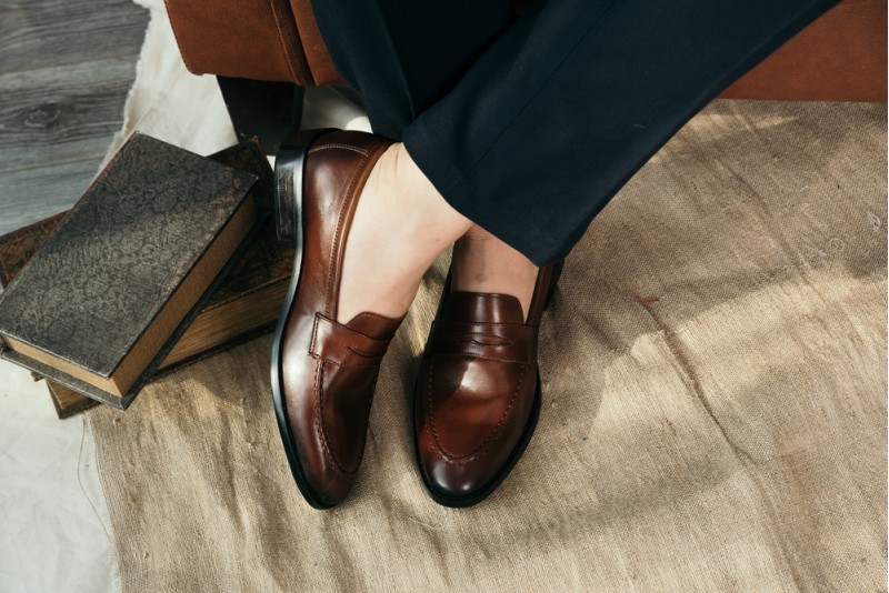 Giày Loafer biểu tượng cho sự tối giản và chưa bao giờ lỗi mốt