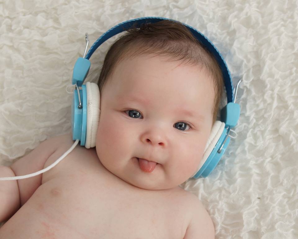 Phát triển thính giác cho trẻ 